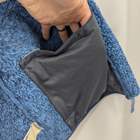 L.L. Bean Hi Pile Fleece Jacket Blue Size Small Women's - Picture 8 of 10